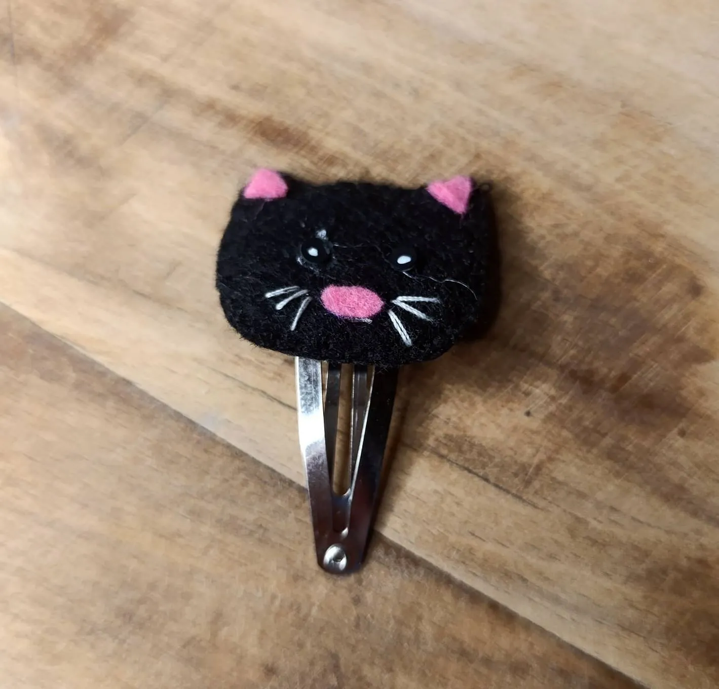 Agrafă de păr pentru fetițe – pisica neagra de Halloween 🐈‍⬛