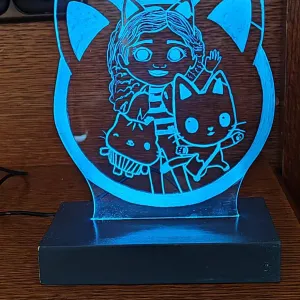 Lampa 3D Personalizată cu personaje si animalute – Decorațiune Magică pentru Camera Fetitei Tale