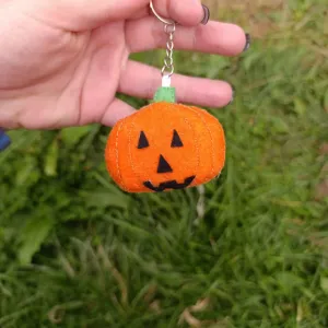 Breloc in forma de dovleac, decoratiune de Halloween