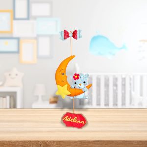 Ursuleț suspendat pe luna,decoratiune din fetru